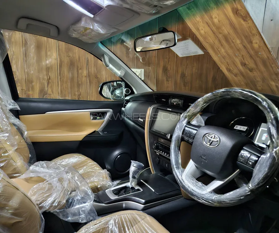 Toyota Fortuner 2018 for Sale in Sahiwal Image-1