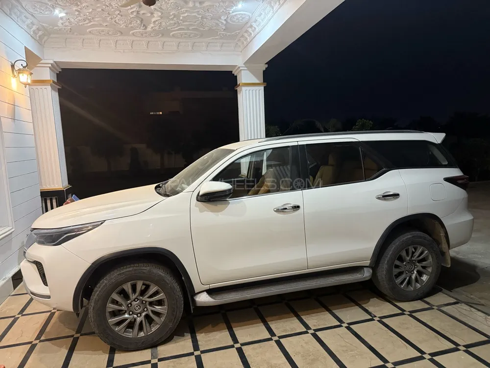 Toyota Fortuner 2021 for Sale in Sargodha Image-1