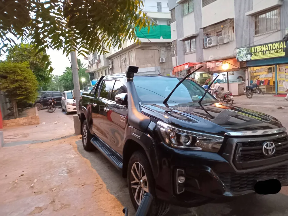 Toyota Hilux 2019 for Sale in Karachi Image-1