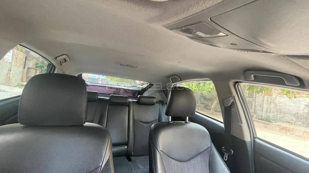 Toyota Prius 2013 for Sale in Tandiliyawala Image-1