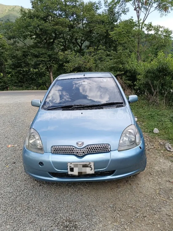 Toyota Vitz 2001 for Sale in Swat Image-1