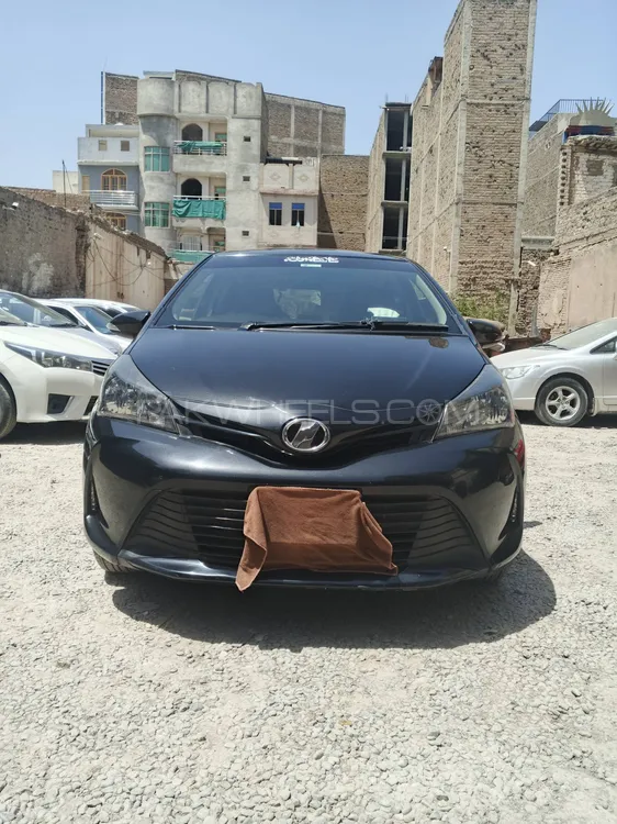 Toyota Vitz 2014 for Sale in Peshawar Image-1