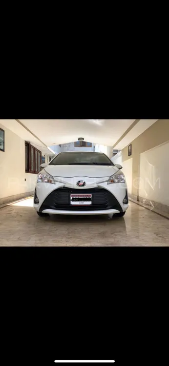 Toyota Vitz 2020 for Sale in Karachi Image-1