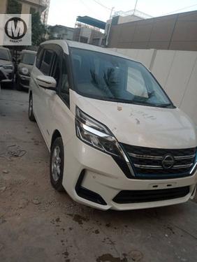 Used Nissan Serena 2020