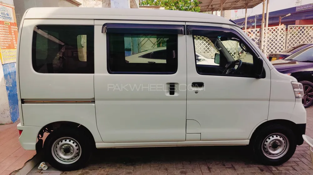 Daihatsu Hijet 2019 for Sale in Karachi Image-1