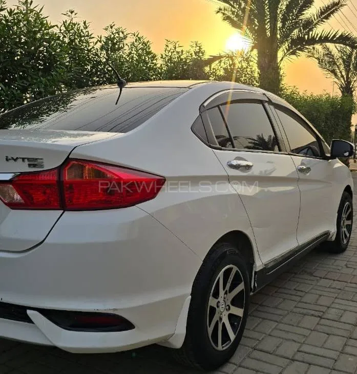 Honda City 2022 for Sale in Lahore Image-1