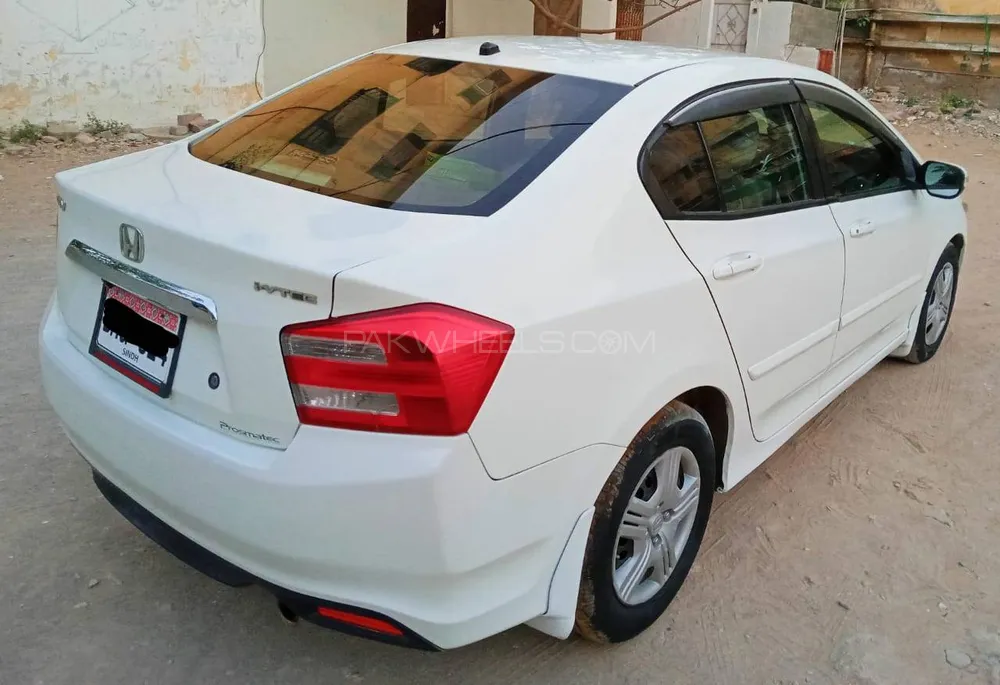 Honda City 2018 for Sale in Karachi Image-1