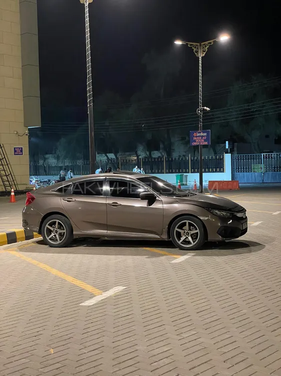 Honda Civic 2017 for Sale in Lahore Image-1