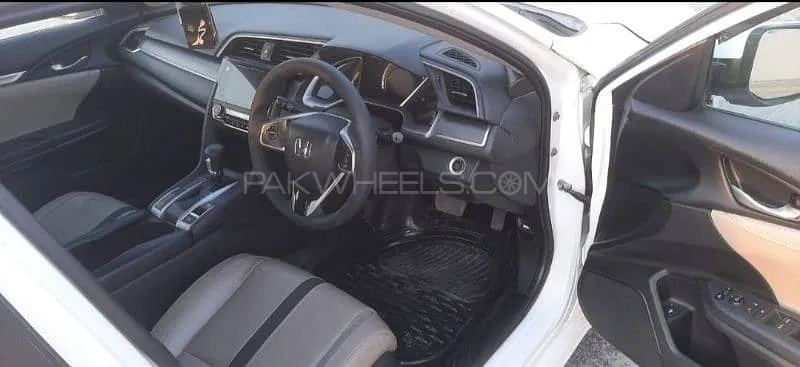 Honda Civic 2018 for Sale in Lahore Image-1