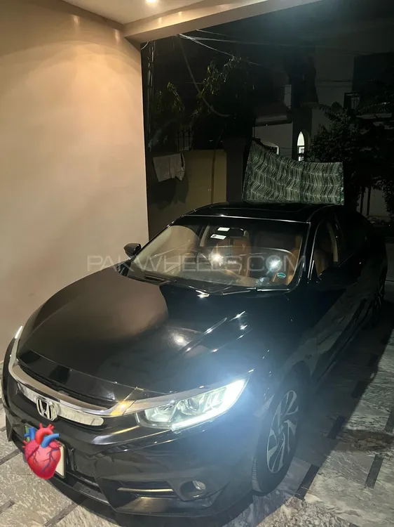 Honda Civic 2018 for Sale in Lahore Image-1