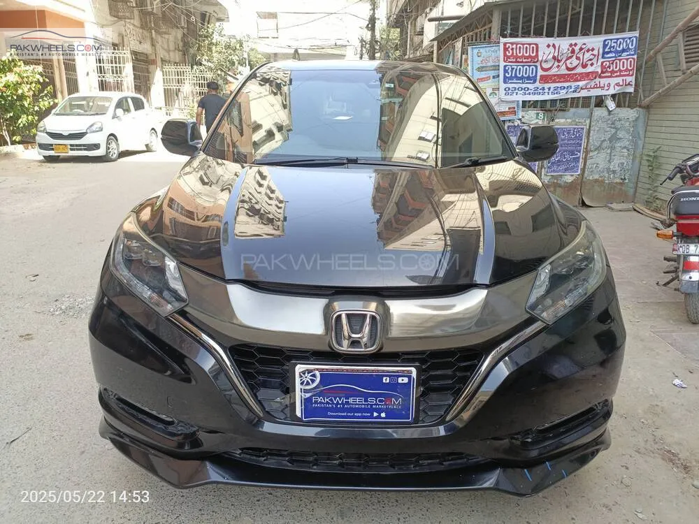 Honda Vezel 2016 for Sale in Karachi Image-1