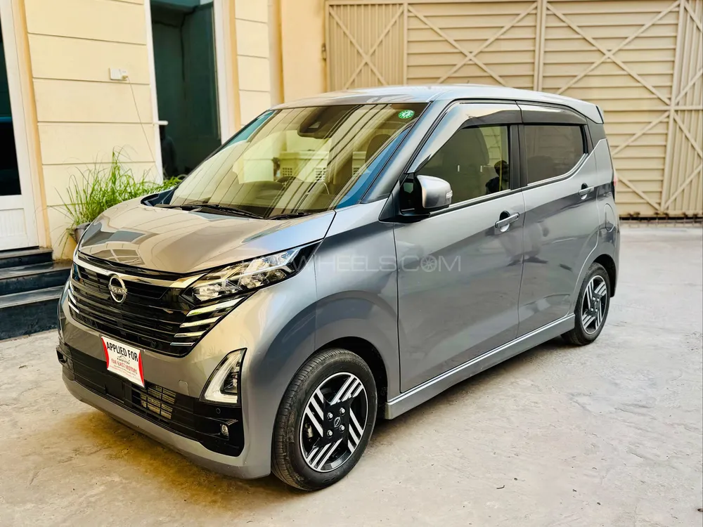 Nissan Dayz Highway Star 2024 for Sale in Gujranwala Image-1