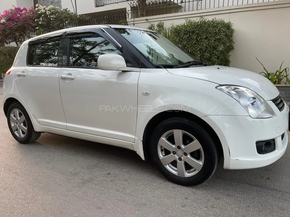 Suzuki Swift 2017 for Sale in Karachi Image-1