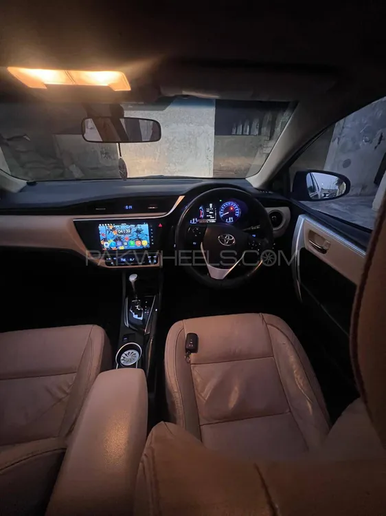 Toyota Corolla 2017 for Sale in Multan Image-1