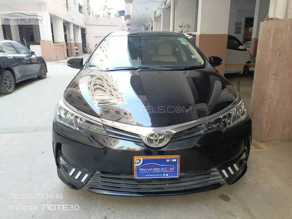 Toyota Corolla 2018 for Sale in Karachi Image-1