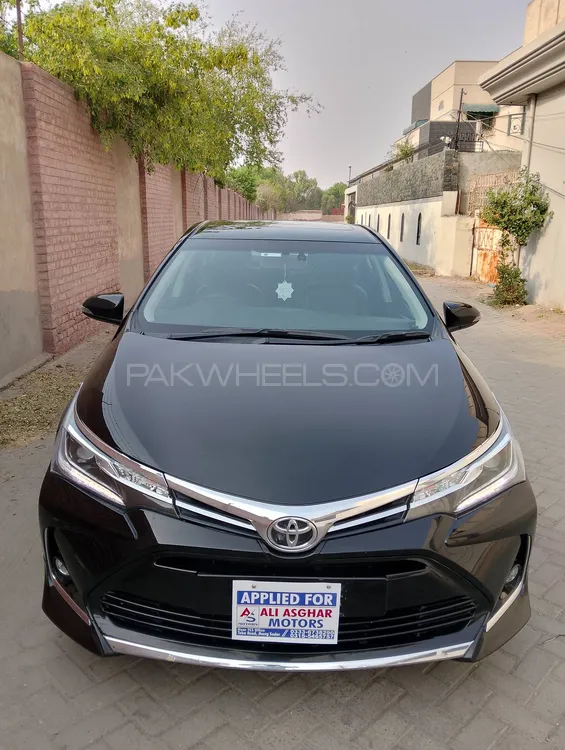 Toyota Corolla 2021 for Sale in Jhang Image-1