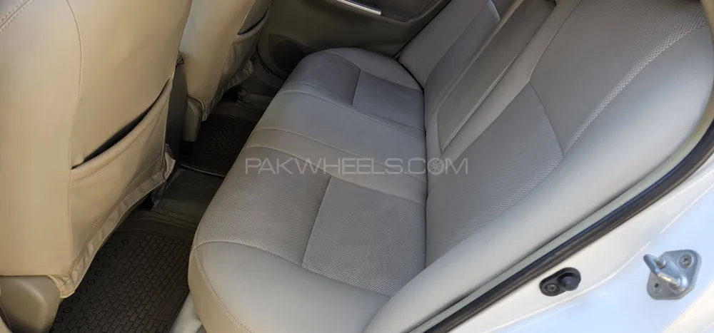 Toyota Corolla Axio 2007 for Sale in Lahore Toyota Corolla Axio 2007 for Sale in Lahore Image-19