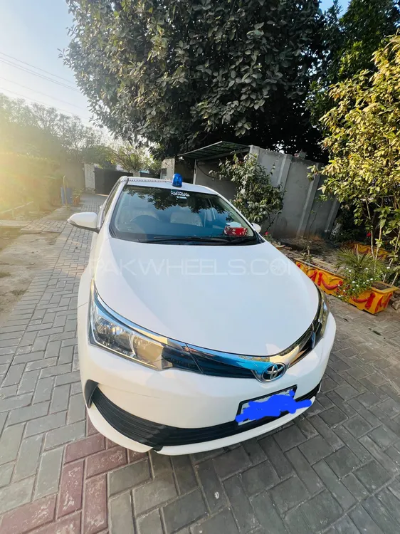 Toyota Corolla 2018 for Sale in Faisalabad Image-1