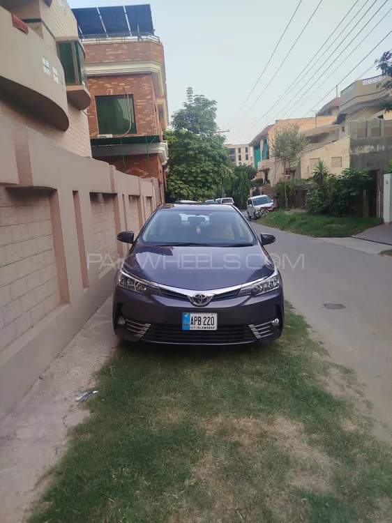 Toyota Corolla 2017 for Sale in Lahore Image-1