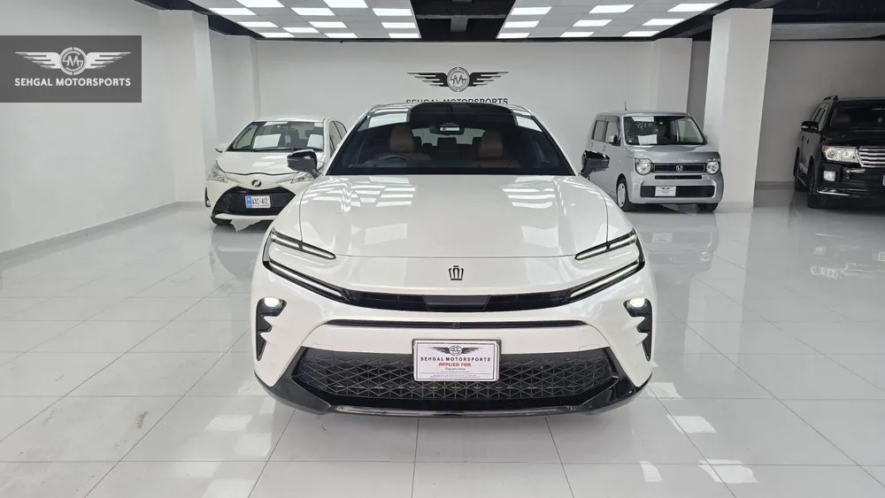 Toyota Crown 2023 for Sale in Islamabad Image-1