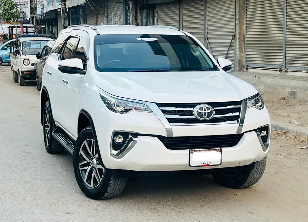 Toyota Fortuner 2018 for Sale in Karachi Image-1