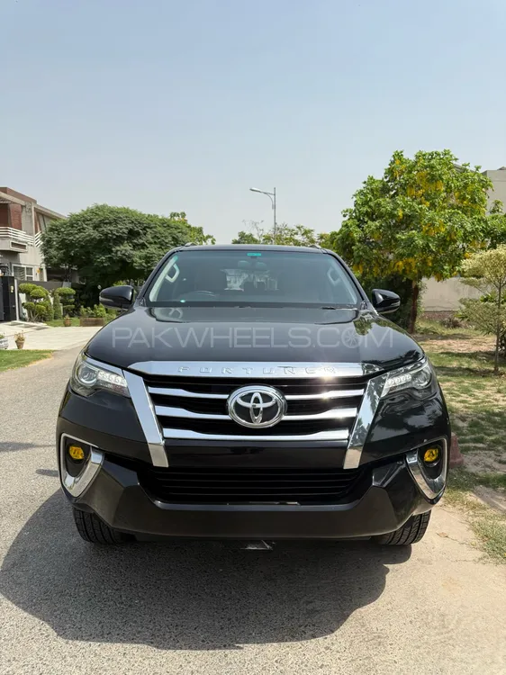 Toyota Fortuner 2018 for Sale in Lahore Image-1