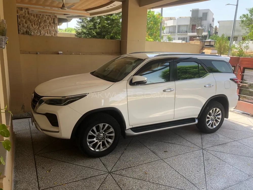 Toyota Fortuner 2022 for Sale in Islamabad Image-1
