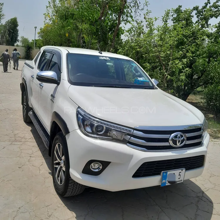 Toyota Hilux 2020 for Sale in Islamabad Image-1