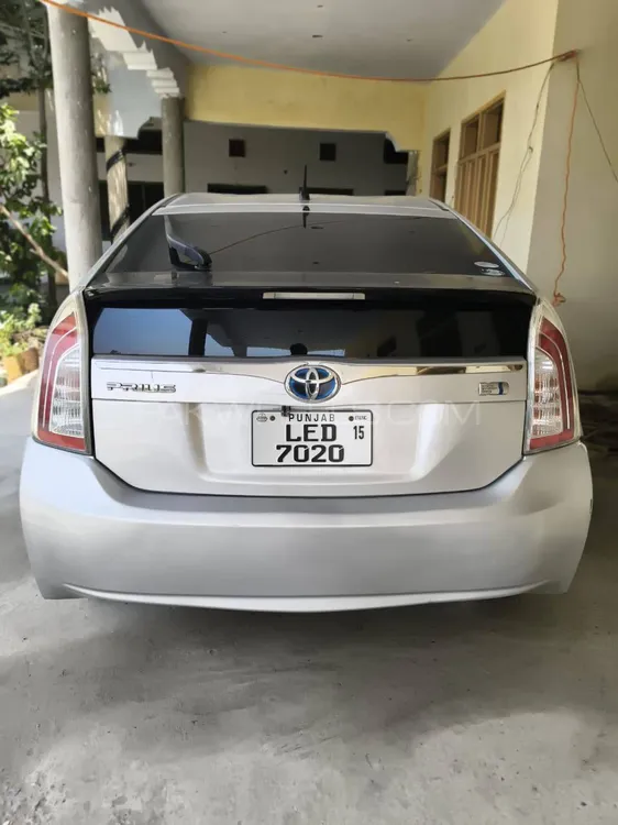 Toyota Prius 2012 for Sale in Mardan Image-1