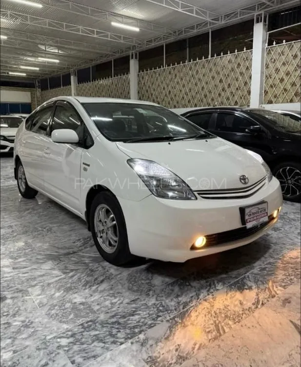 Toyota Prius 2010 for Sale in Peshawar Image-1