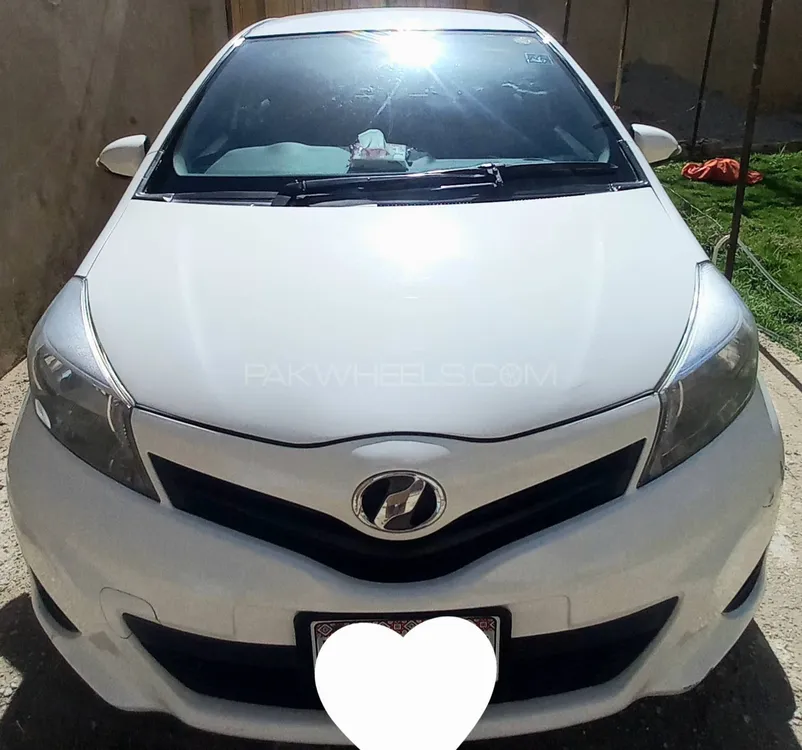 Toyota Vitz 2013 for Sale in Quetta Image-1