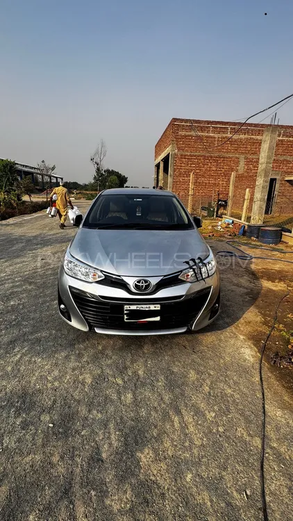 Toyota Yaris Sedan 2021 for Sale in Lahore Image-1
