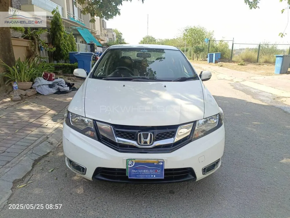 Honda City 2018 for Sale in Islamabad Image-1