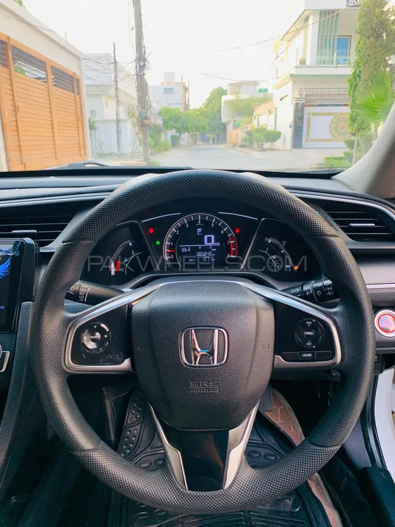 Honda Civic 2021 for Sale in Burewala Image-1
