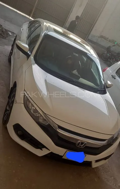 Honda Civic 2018 for Sale in Mian Channu Image-1