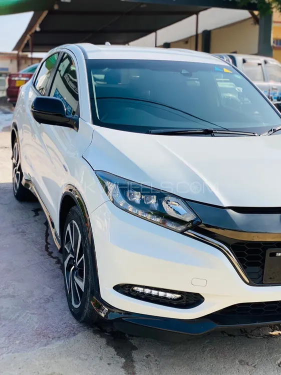 Honda Vezel 2017 for Sale in Karachi Image-1