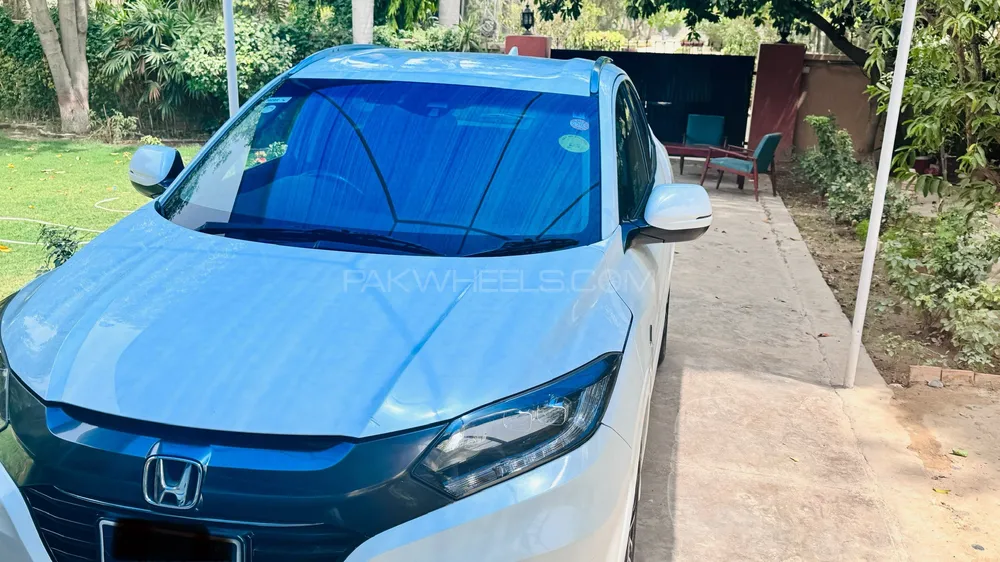 Honda Vezel 2014 for Sale in Rahim Yar Khan Image-1