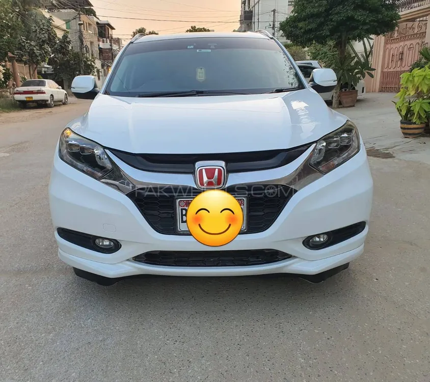Honda Vezel 2014 for Sale in Karachi Image-1