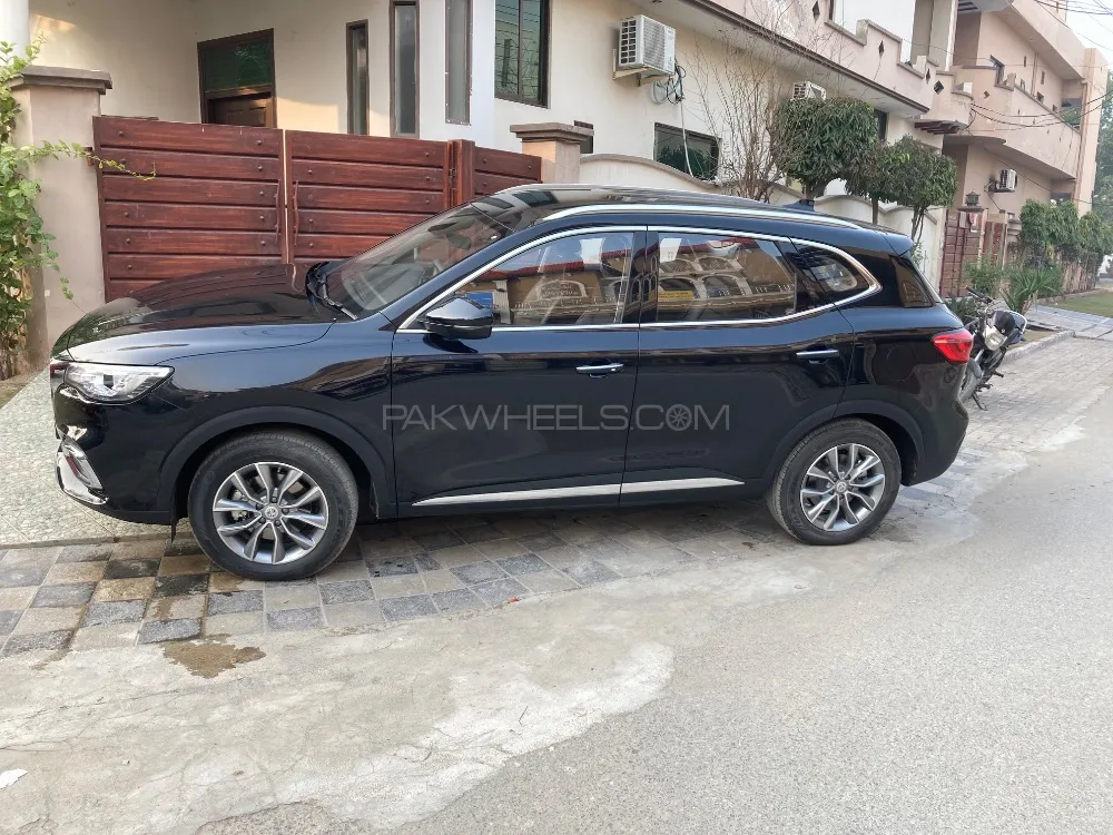 MG HS 2025 for Sale in Lahore Image-1