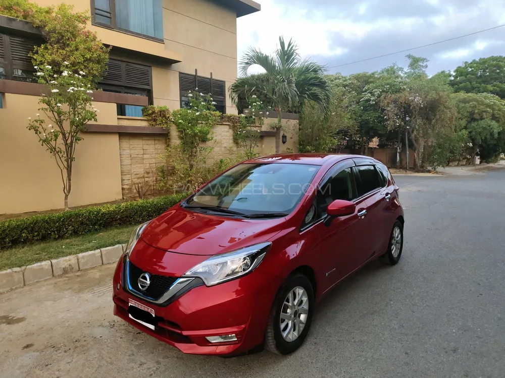 Nissan Note 2018 for Sale in Karachi Image-1