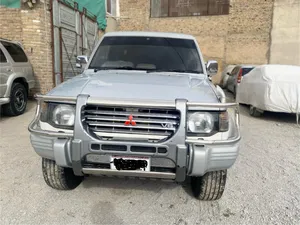Mitsubishi Pajero Exceed 3.5 1992 for Sale