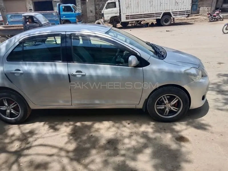 Toyota Belta 2013 for Sale in Karachi Image-1