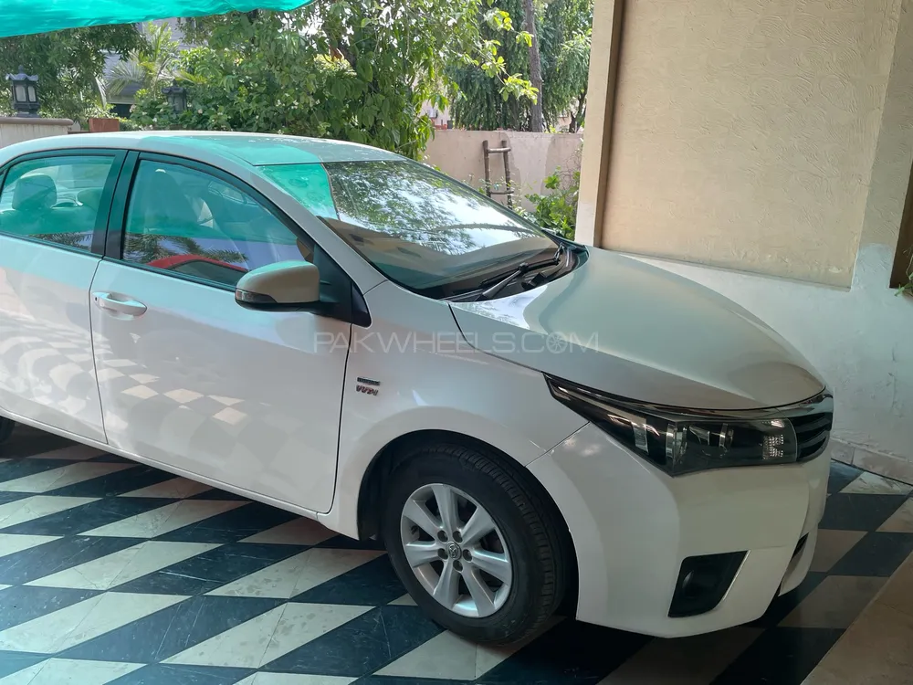 Toyota Corolla 2014 for Sale in Lahore Image-1