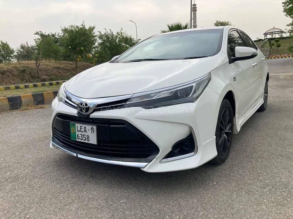 Toyota Corolla 2019 for Sale in Islamabad Image-1