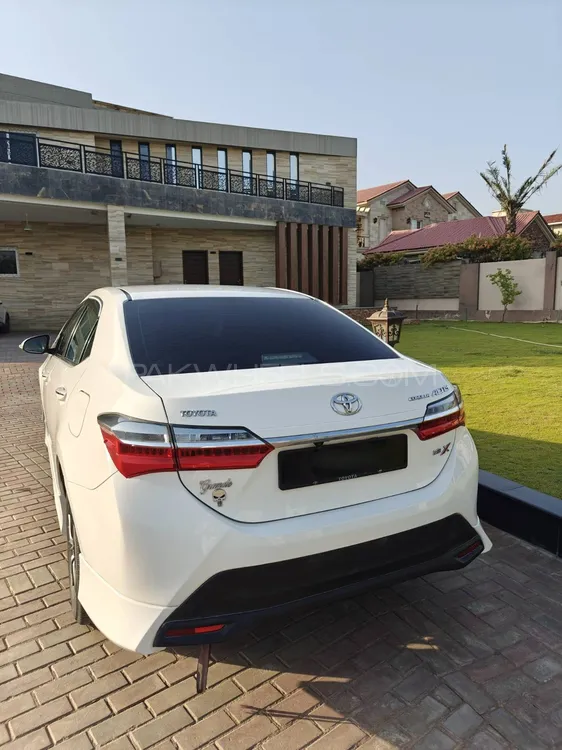 Toyota Corolla 2021 for Sale in Islamabad Image-1
