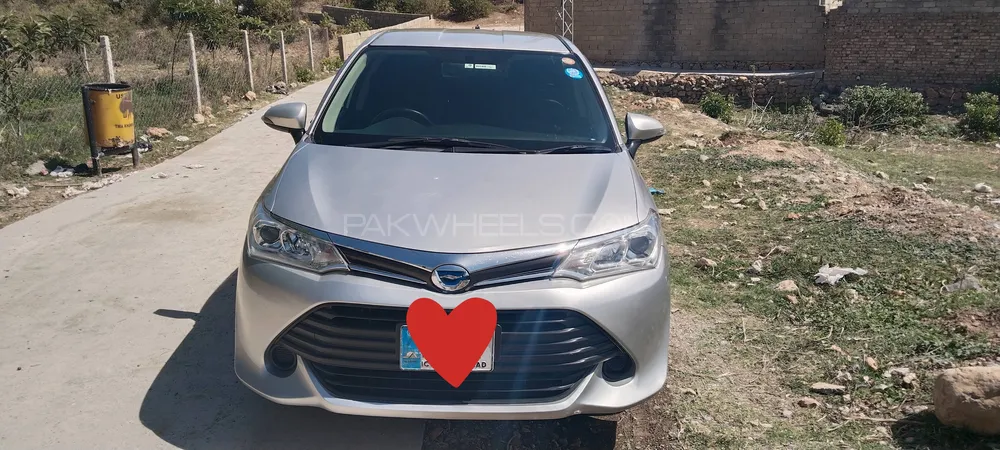 Toyota Corolla Fielder 2017 for Sale in Islamabad Image-1
