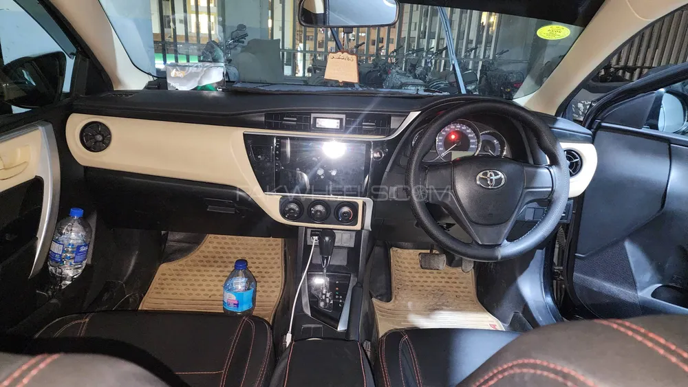 Toyota Corolla 2019 for Sale in Karachi Image-1