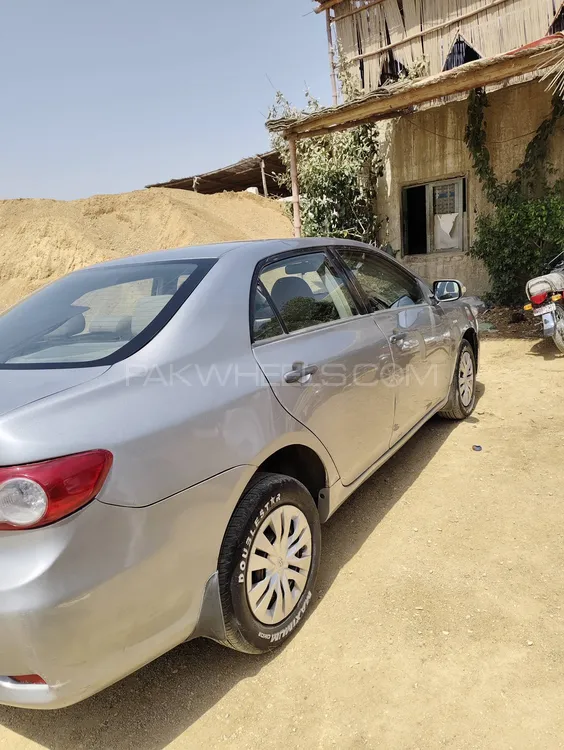 Toyota Corolla 2013 for Sale in Karachi Image-1
