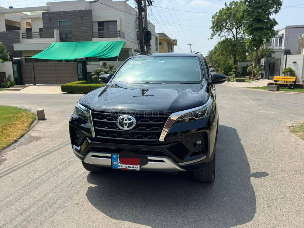 Toyota Fortuner 2022 for Sale in Lahore Image-1
