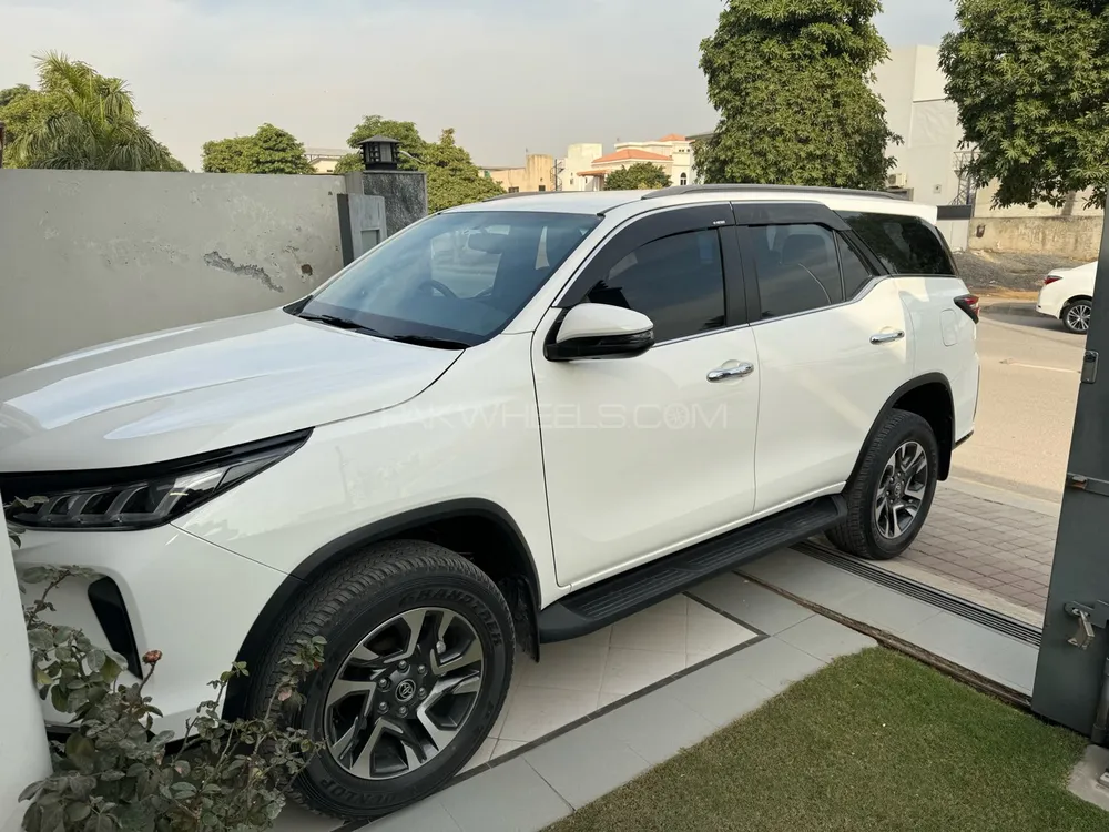 ٹویوٹا فورچیونر 2025 for Sale in اسلام آباد Image-1